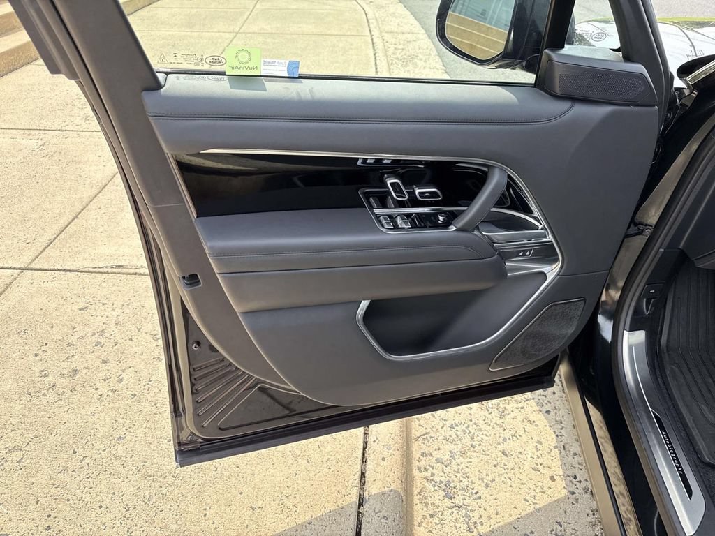 Used 2024 Black Land Rover Autobiography image 29