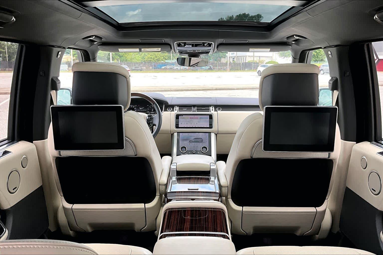 Used 2020 Santorini Black Metallic Land Rover Autobiography image 35