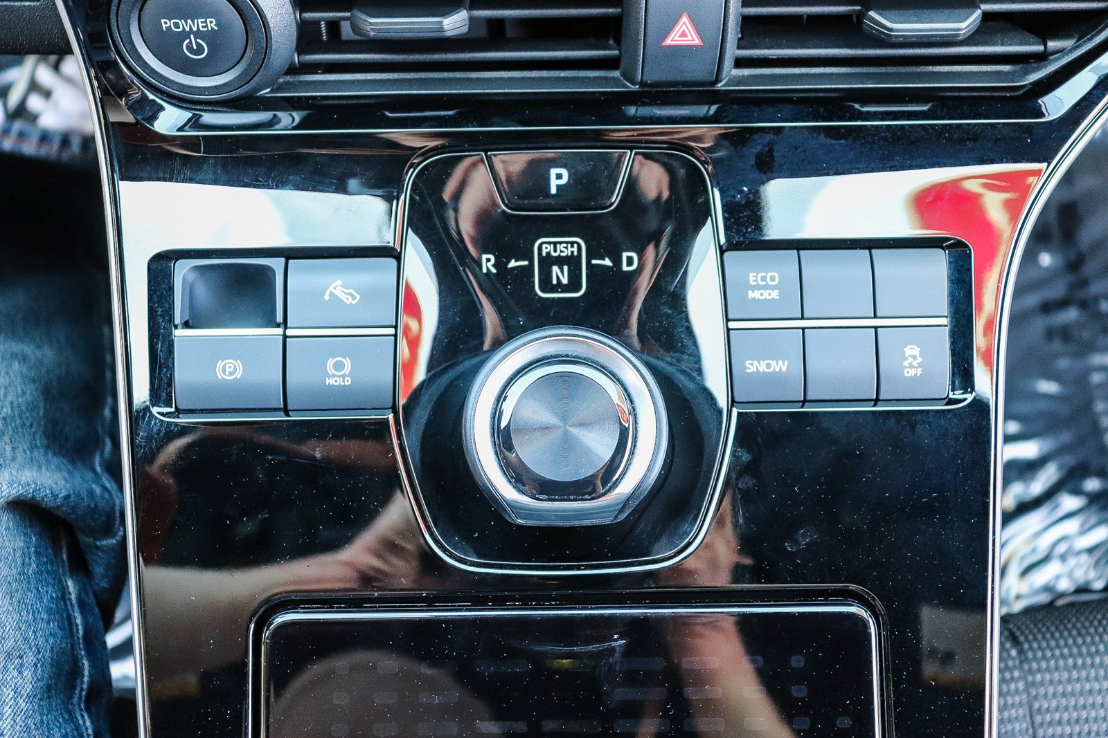 Used 2023  Toyota XLE image 19