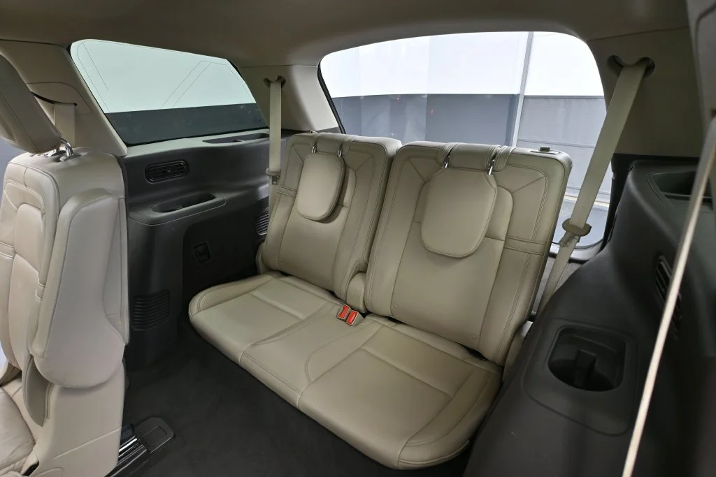 Used 2023 White Lincoln Reserve image 35