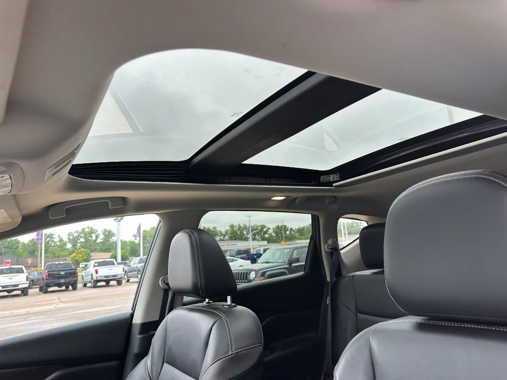 Used 2021 Magnetic Black Pearl Nissan Platinum image 26