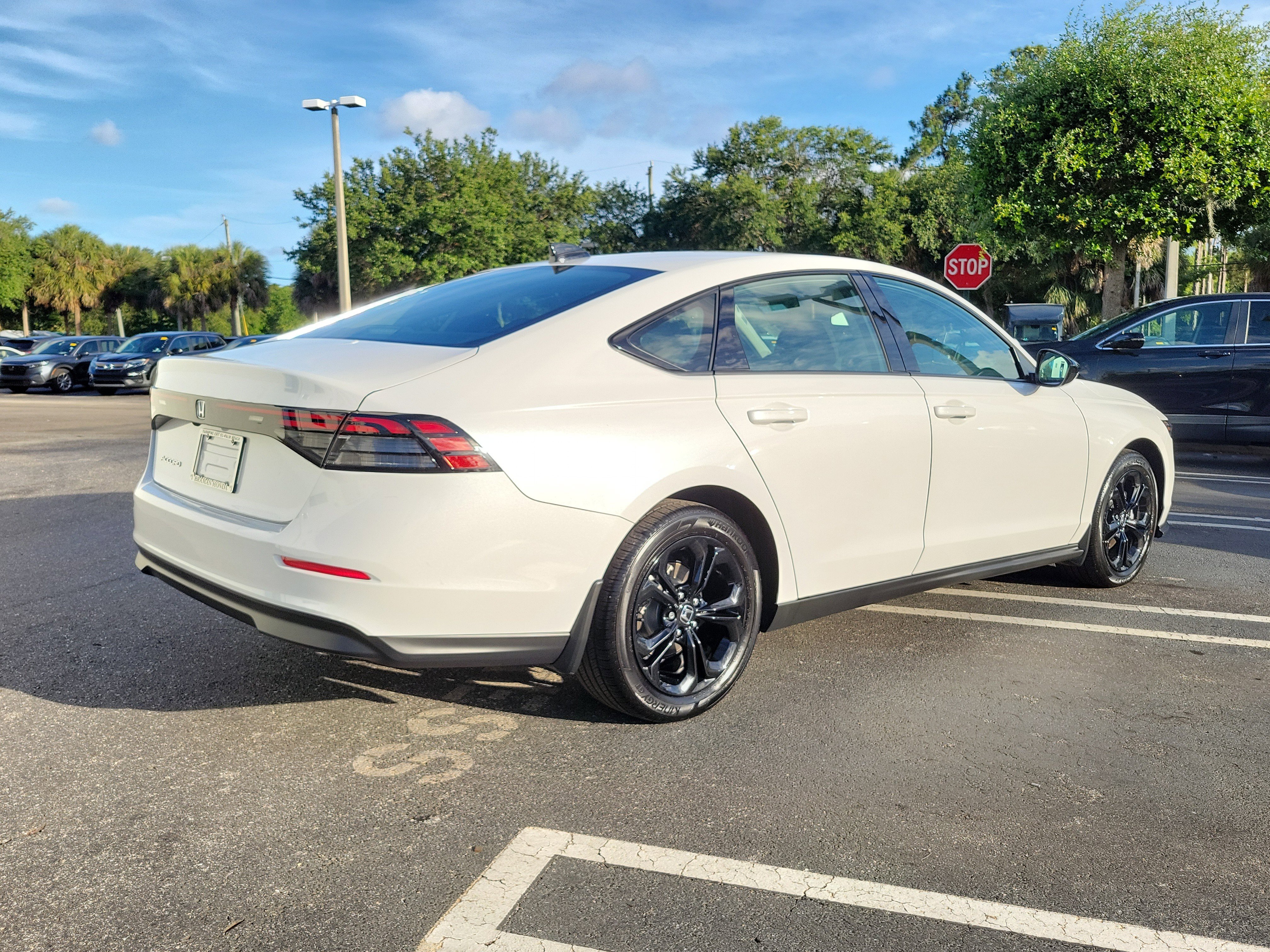 2025 Honda Accord SE - Photo 36