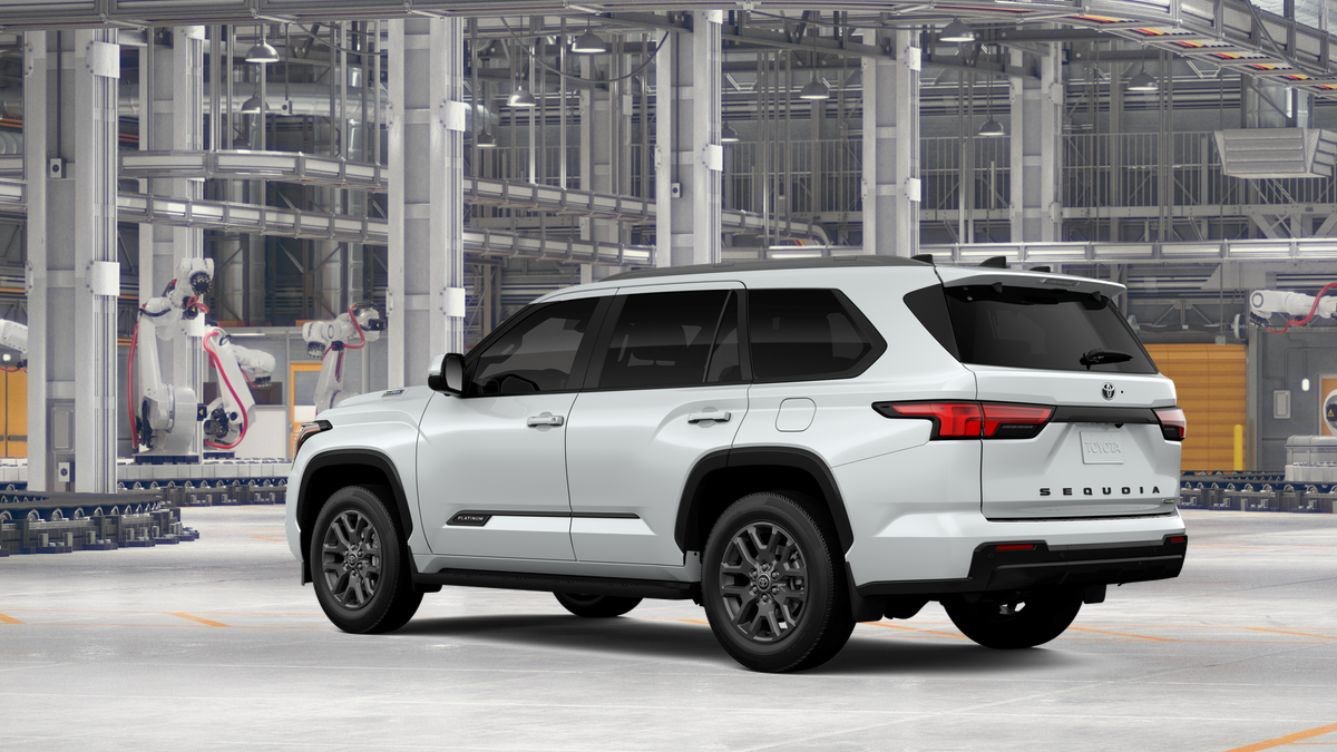 New 2026 Wind Chill Pearl Toyota Platinum image 6