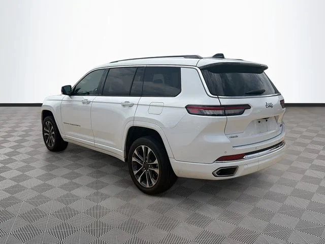 Used 2023 White Jeep Overland image 5