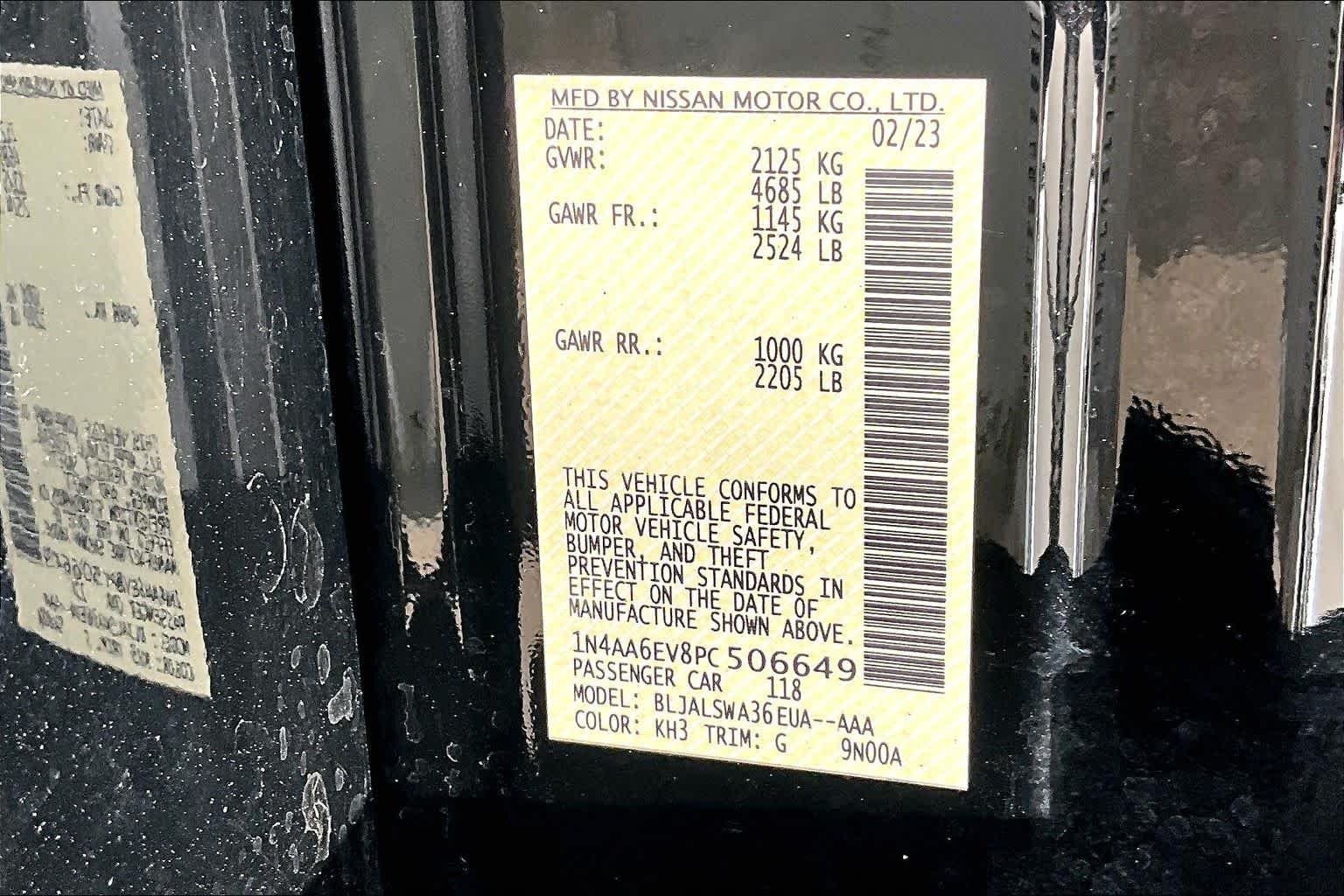 Used 2023 Super Black Nissan SR image 34