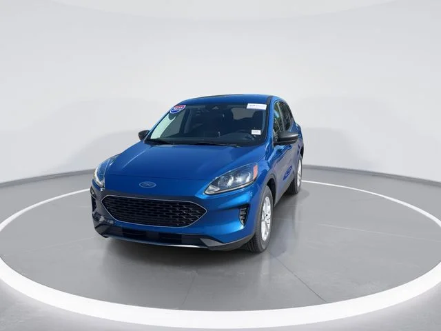 Used 2022 Blue Ford SE image 2