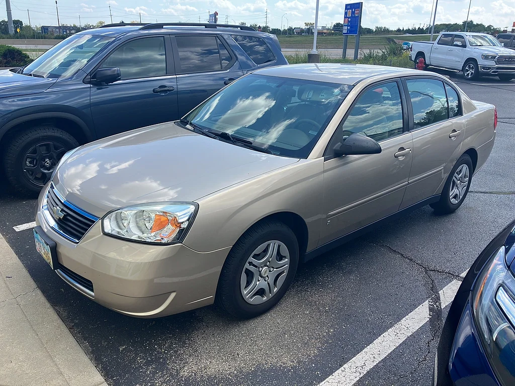 Used 2007 Golden Pewter Metallic Chevrolet LS image 2