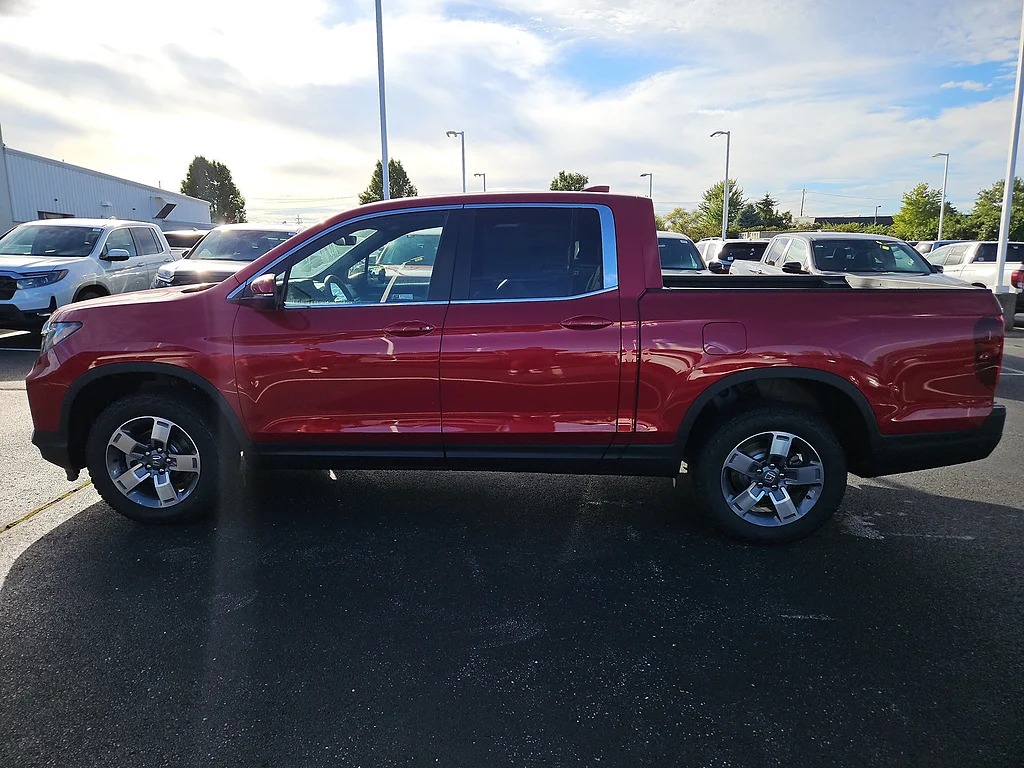 New 2026 Radiant Red Metallic II Honda RTL image 7