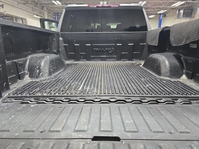 2024 GMC Sierra 1500 SLT - Photo 16