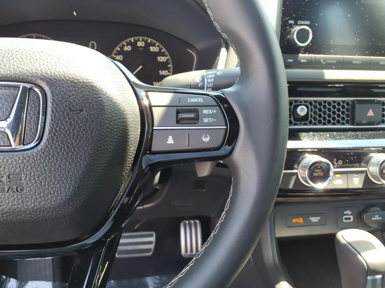 2024 Honda Civic Sport - Photo 23