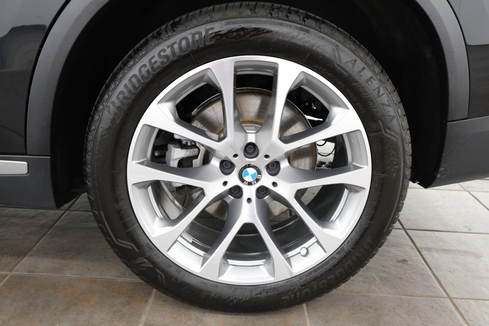 Certified Used 2024 Black Sapphire Metallic BMW xDrive40i image 36