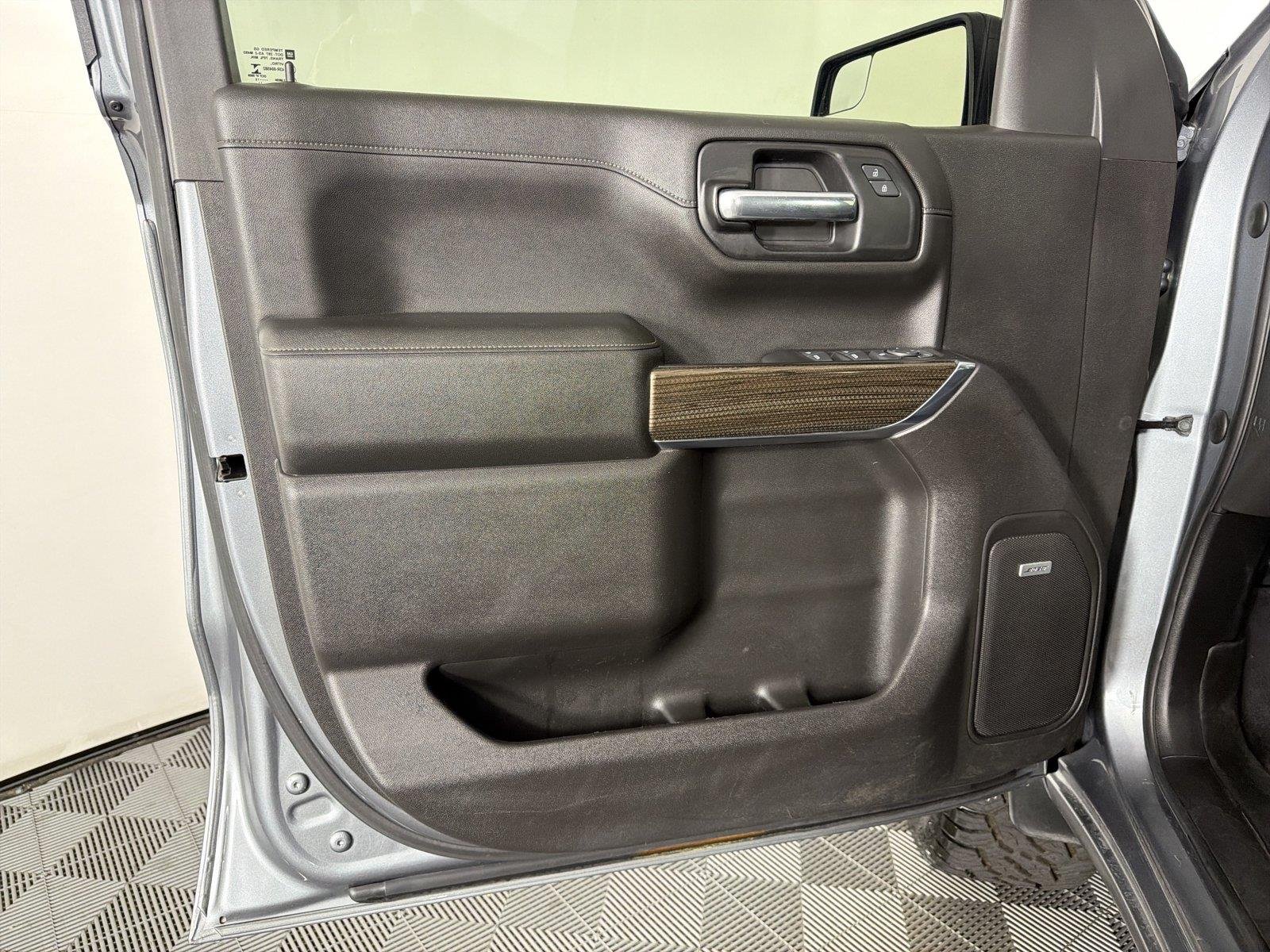2019 Chevrolet Silverado 1500 RST - Photo 8