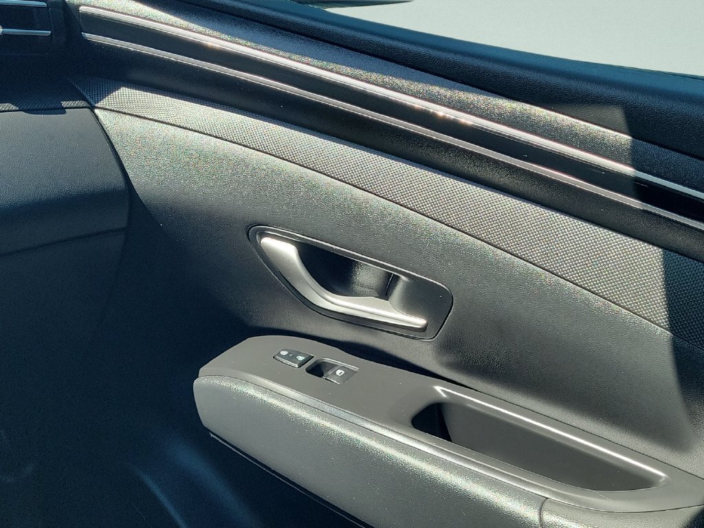 2024 Hyundai Santa Cruz SE - Photo 13