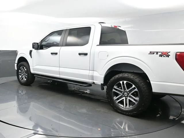 Used 2023 White Ford XL image 5