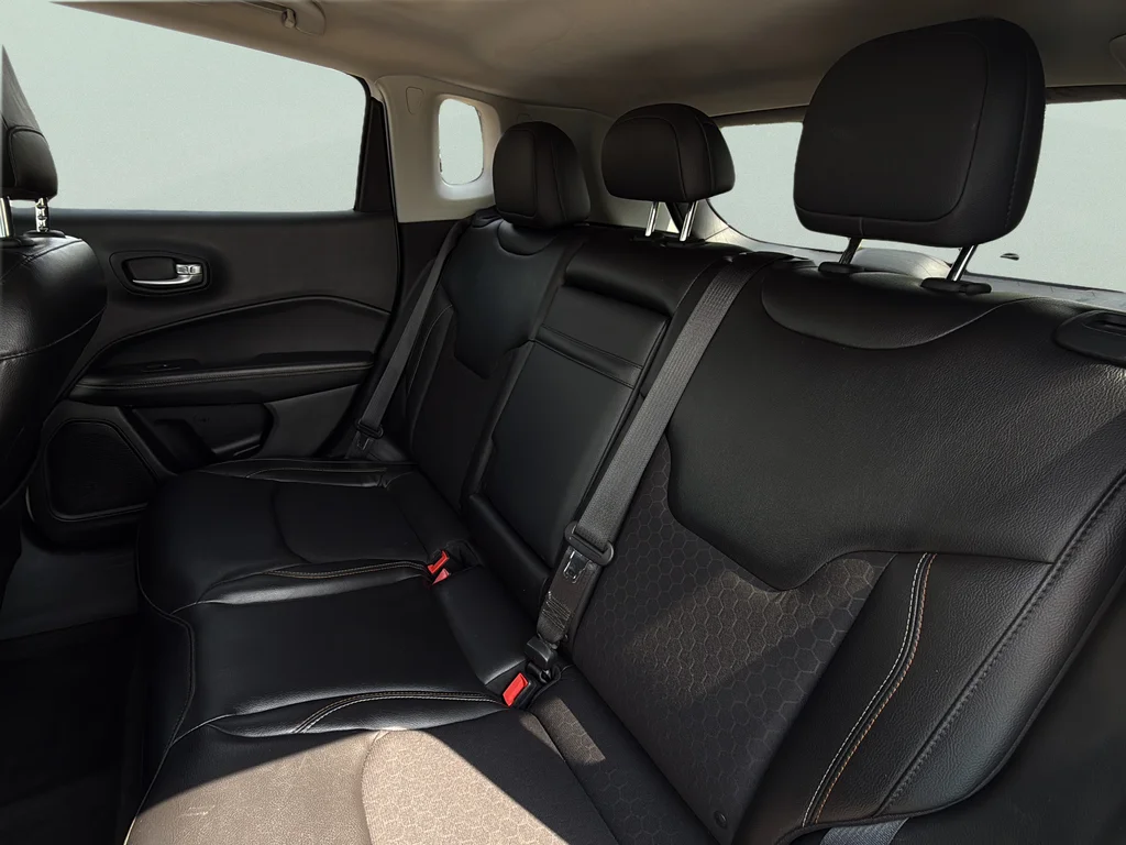 Used 2018 White Clearcoat Jeep Latitude image 28