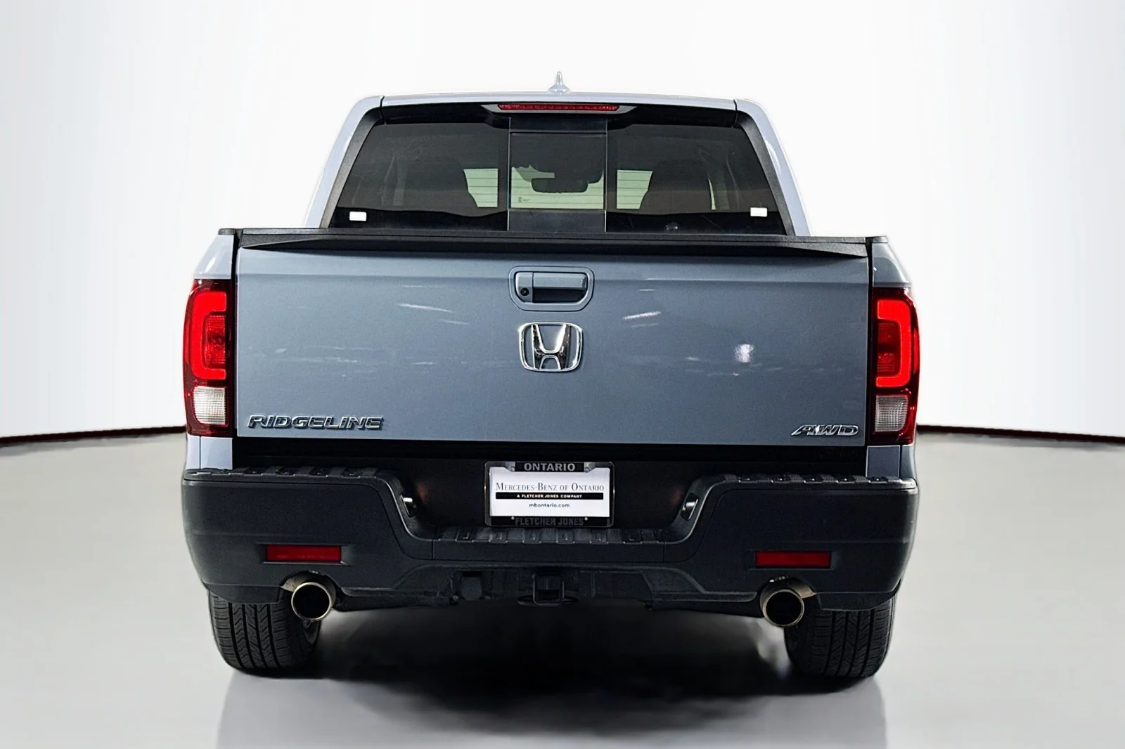 Used 2023 Sonic Gray Pearl Honda RTL image 5