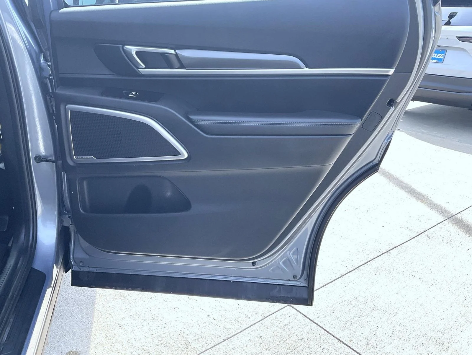Used 2025 Silver Kia S image 23