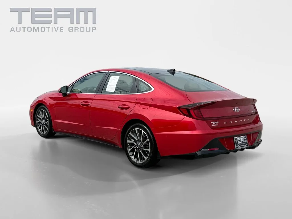 Used 2021 Red Hyundai Limited image 5