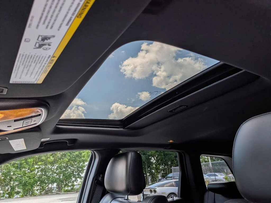 Used 2021 Gray Jeep Limited image 23