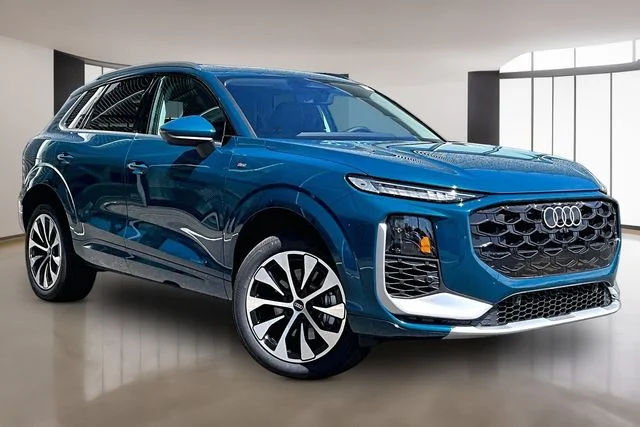 2026 Audi Q3 S line