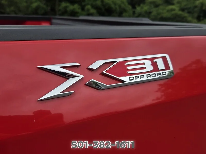 Used 2019 Cardinal Red GMC SLE image 13