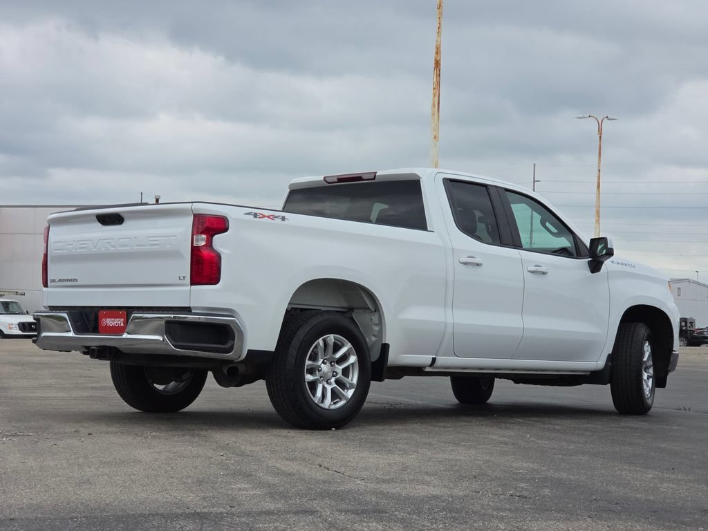 Used 2023 Summit White Chevrolet LT image 24