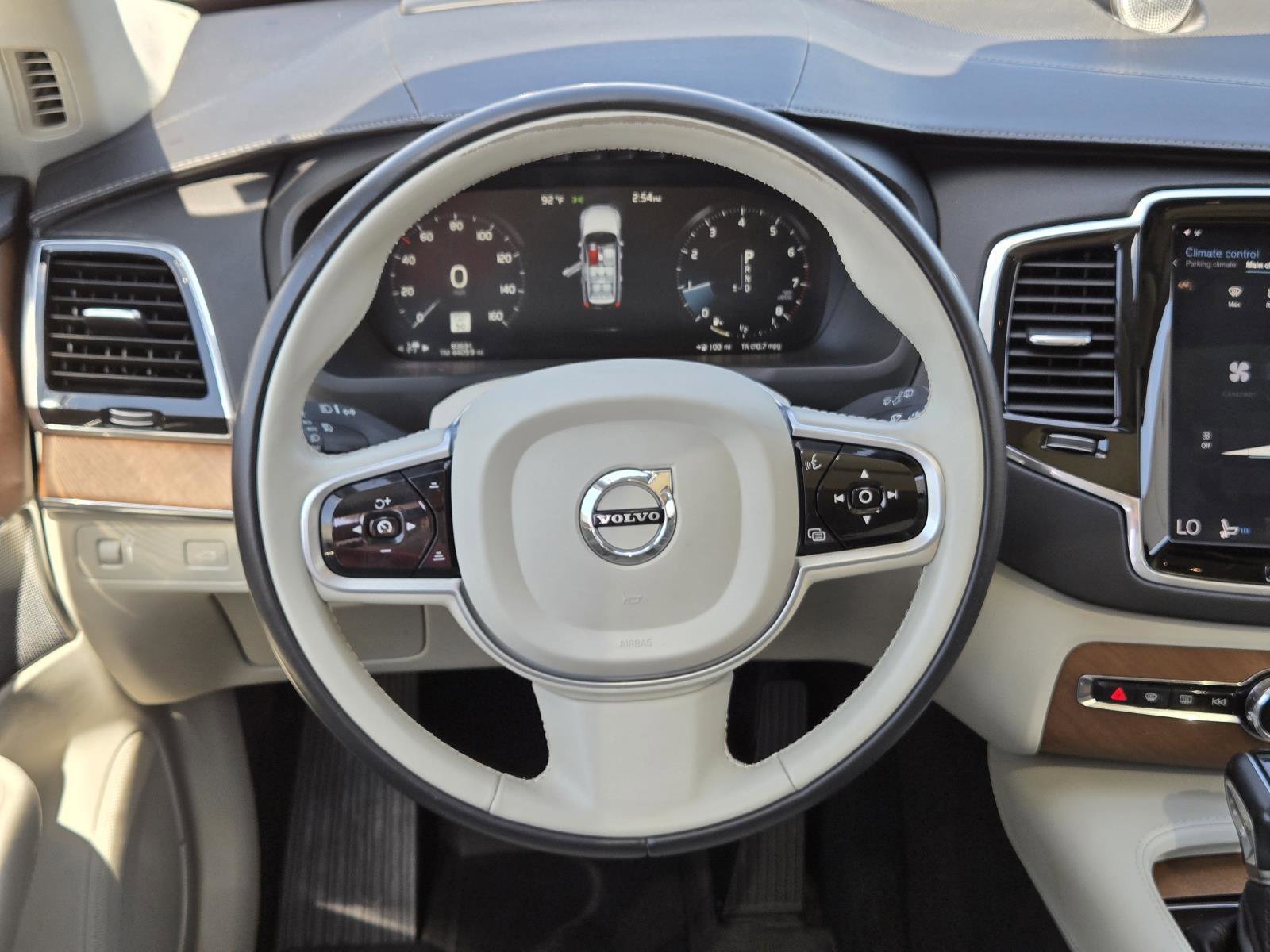 Used 2019 Crystal White Pearl Volvo Inscription image 38