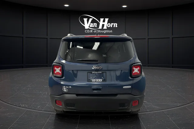 Used 2022 Slate Blue Jeep Latitude image 6