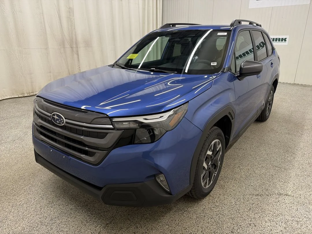 New 2026 Daybreak Blue Pearl Subaru Premium image 4