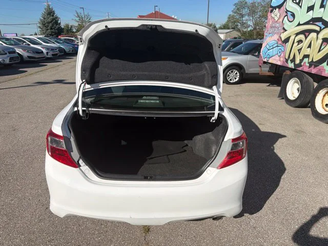 Used 2013 White Toyota SE image 21
