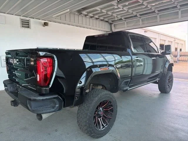 Used 2021 EBONY TWILIGHT METALLIC GMC Denali image 10