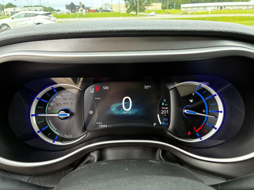 Used 2023 White Chrysler Touring L image 12