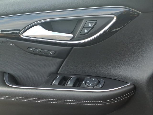Used 2024 Ebony Twilight Metallic Buick Preferred image 13