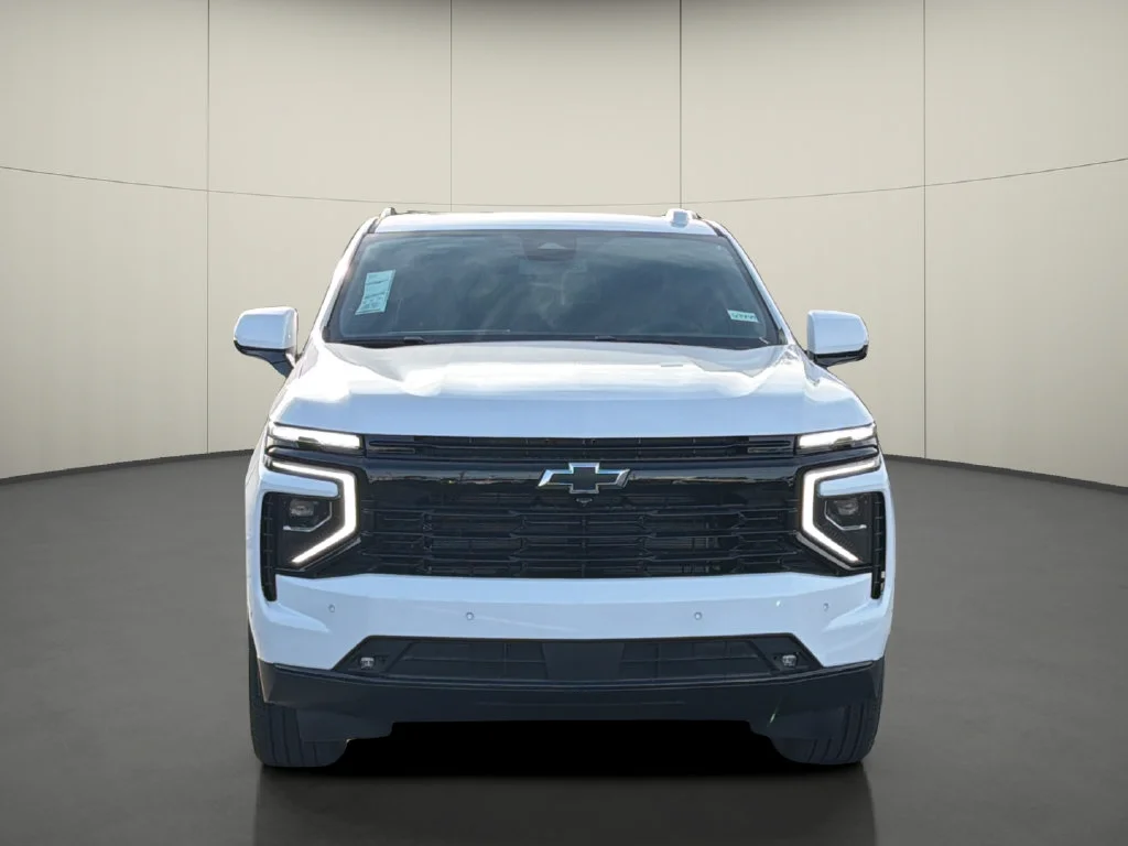 New 2026 Summit White Chevrolet RST image 2