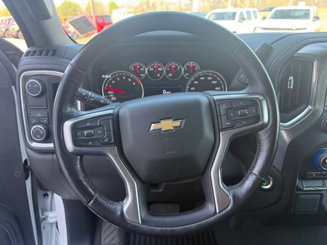 Used 2021 White Chevrolet LT image 16
