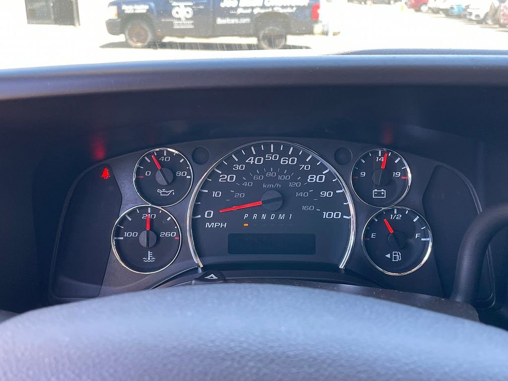 Used 2019 White GMC Work Van image 26
