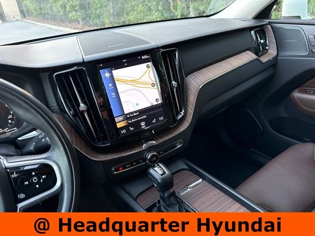 Used 2020 White Volvo T5 Inscription image 13