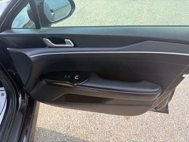Used 2021 Ebony Black Kia GT-Line image 17