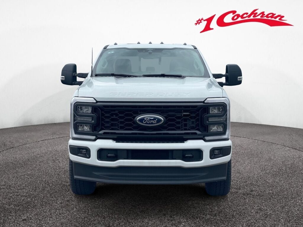 New 2026 Oxford White Ford XL image 2