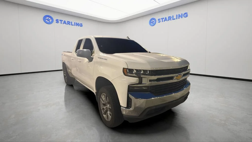 Used 2020 SUMMIT WHITE Chevrolet LT image 3