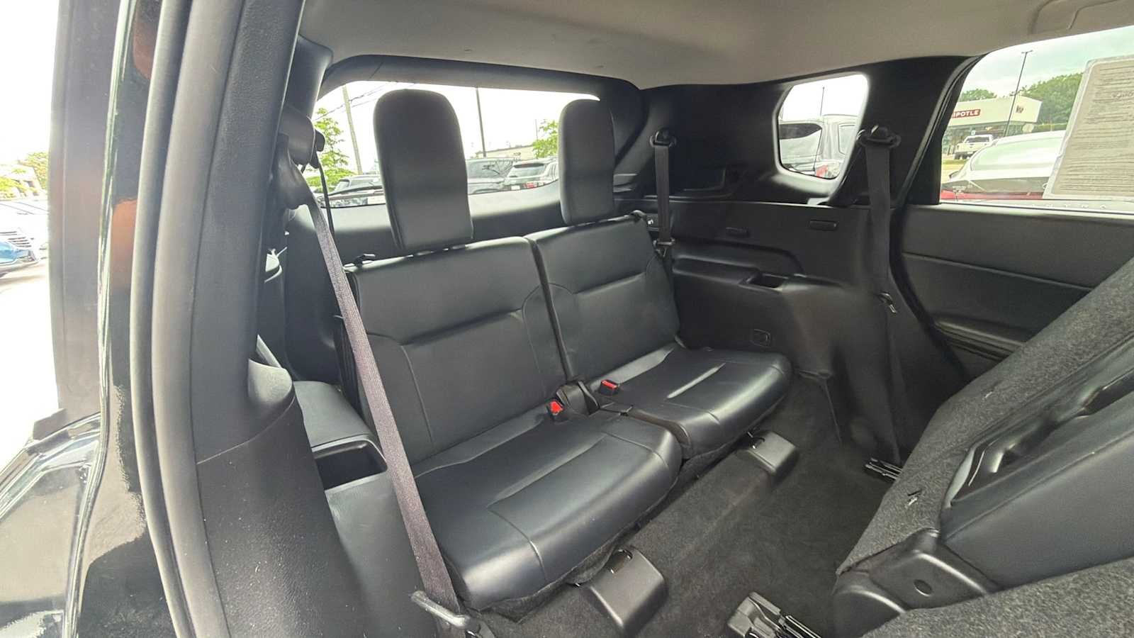 Used 2024 Black Diamond Mitsubishi SE image 17