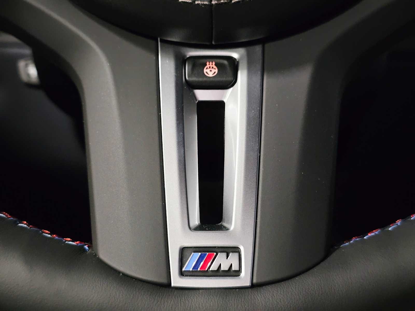 2026 BMW 8 Series M850i - Photo 22