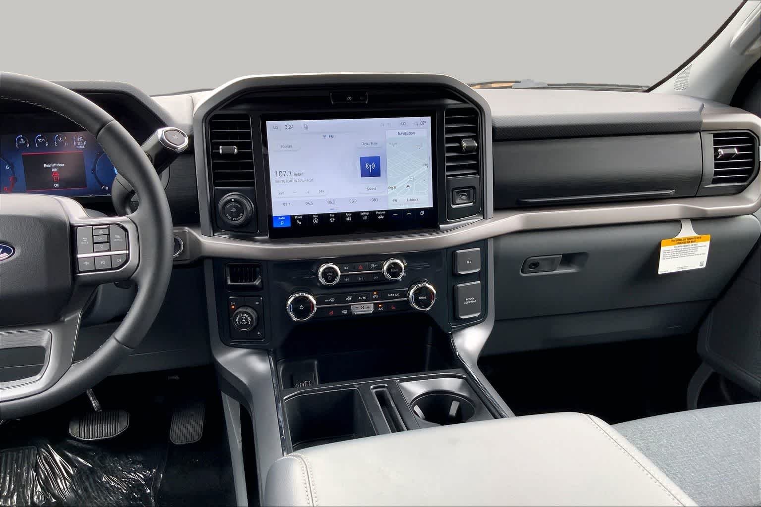 New 2026 Iconic Silver Metallic Ford XLT image 6