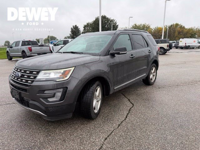 Used 2017 Magnetic Ford XLT image 5