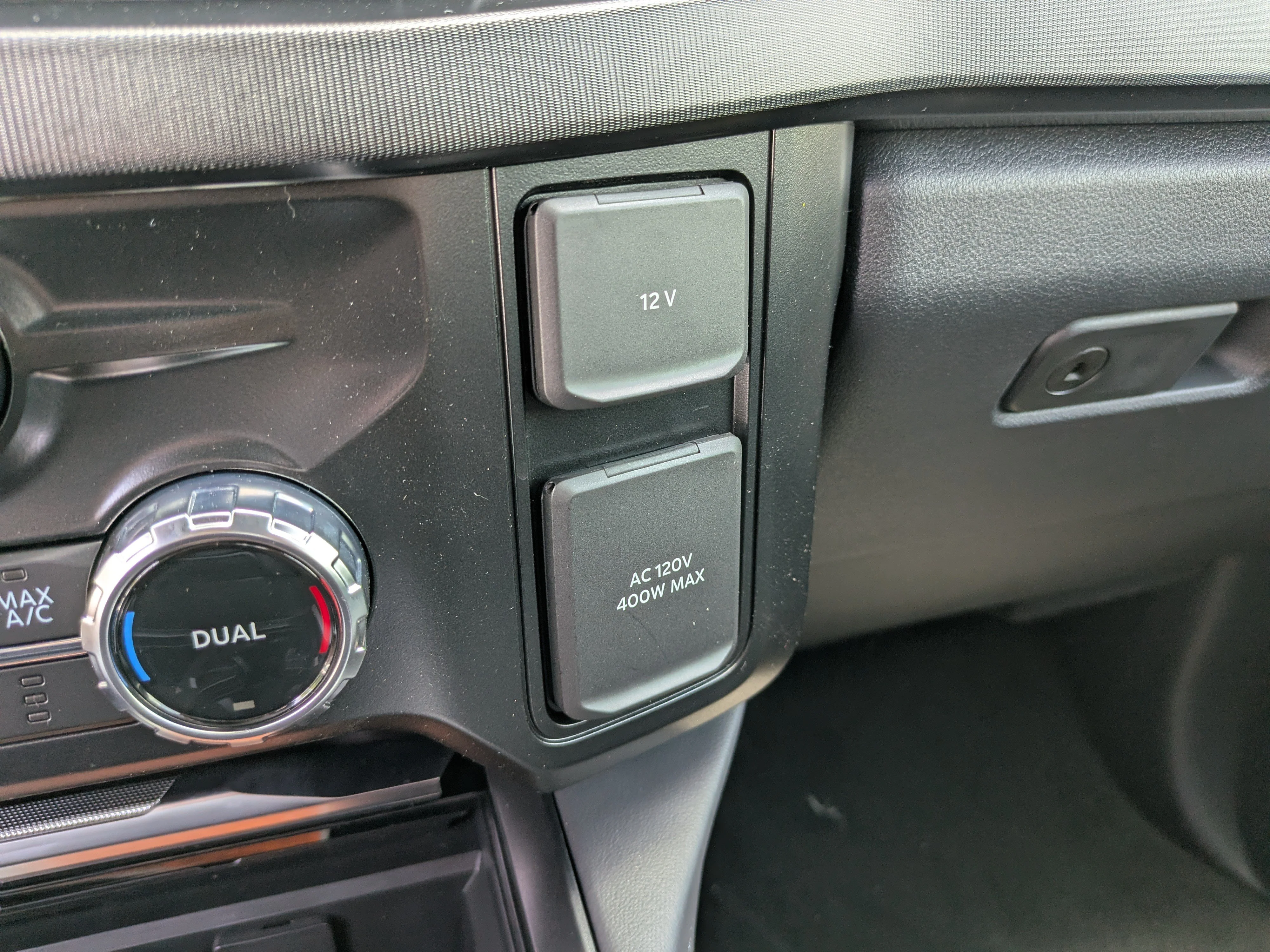 New 2026 Star White Metallic Tri-Coat Ford F-250® Platinum® image 29