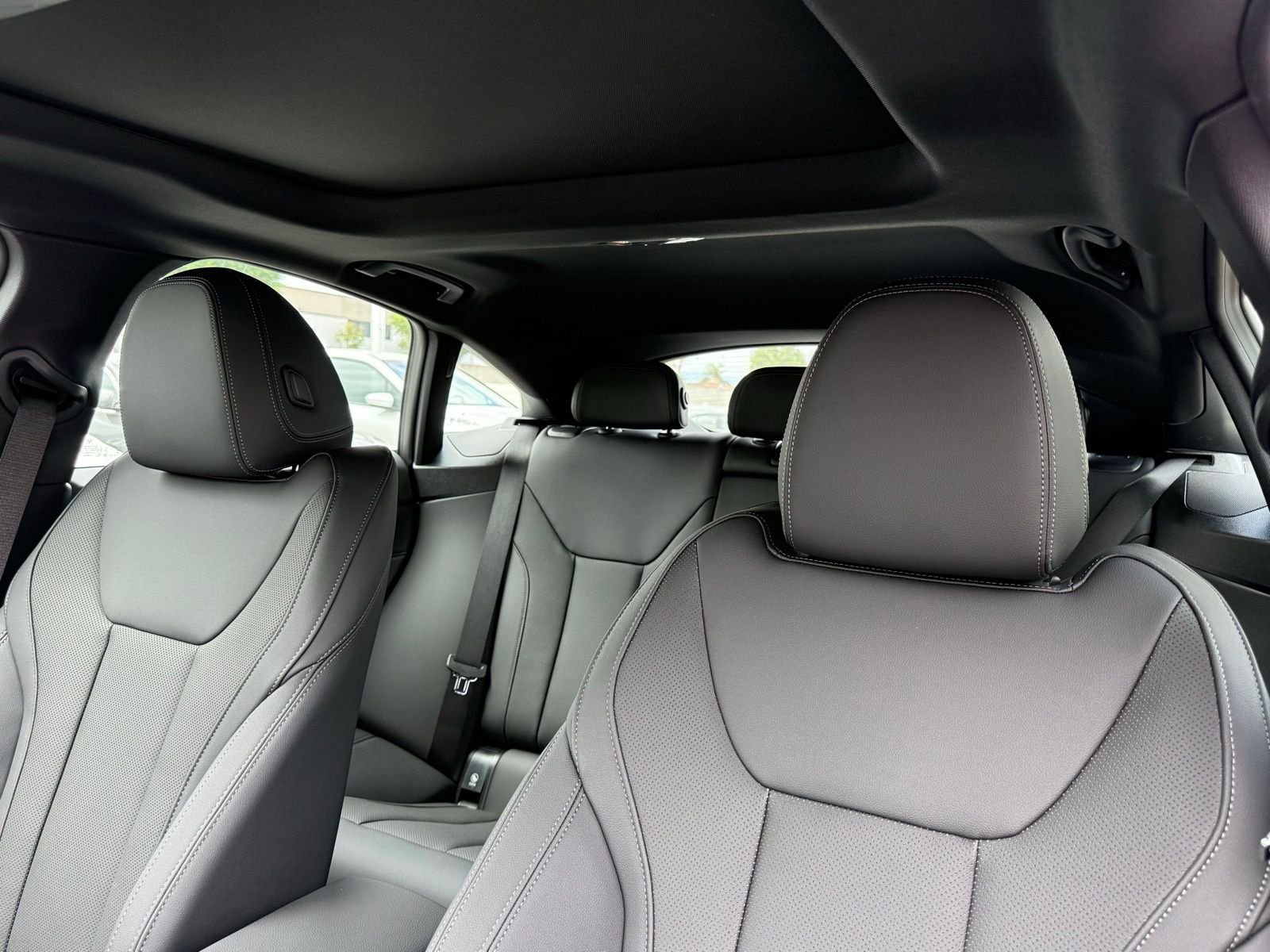 2026 BMW i4 40 - Photo 22