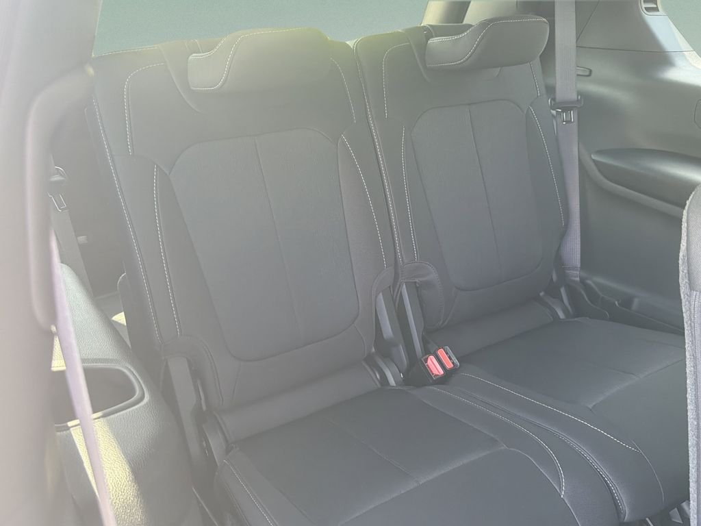New 2026 Silver Jeep Laredo image 25