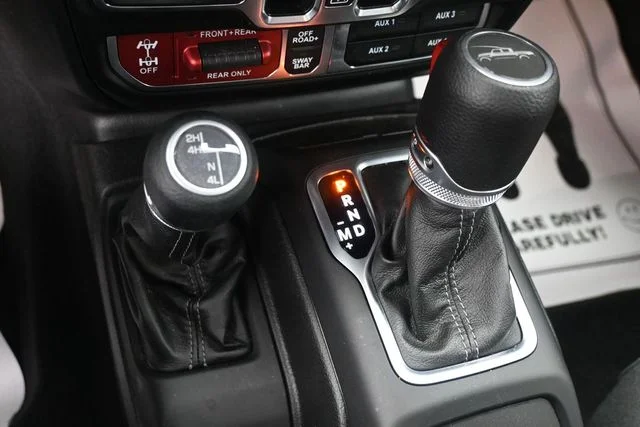 Certified Used 2025 41 Jeep Rubicon image 15