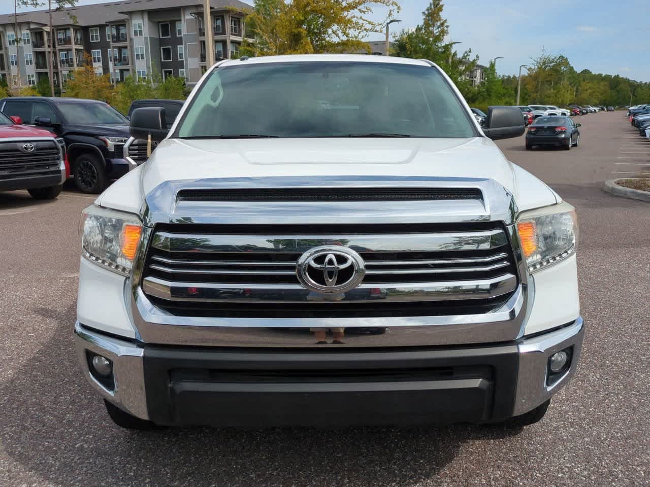 Certified Used 2017 Super White Toyota SR5 image 9
