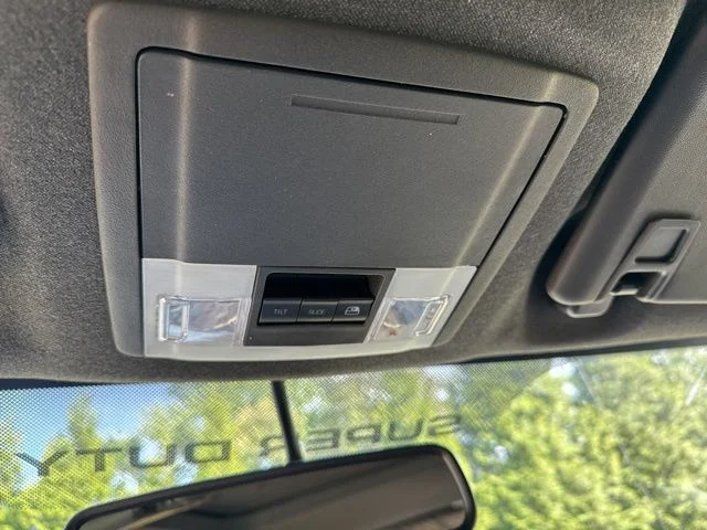 Used 2014 White Ford Platinum image 25